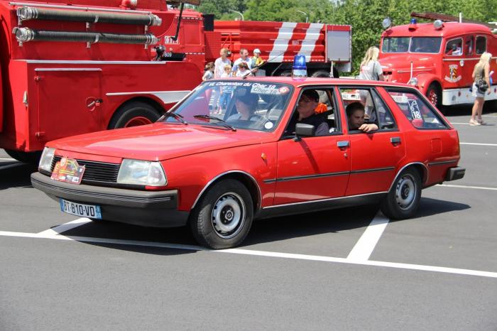 VOITURE